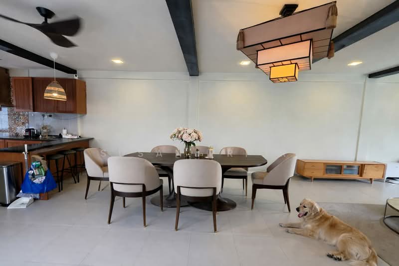 Larger Tiong Bahru HUGE Living, Nearby Tiong Bahru Road, 2 Bedrooms, 1,275 sqft, Conservation House For Rent, by Susan Prior, 500103819 - Kitchen - PropertyGuru.com.sg