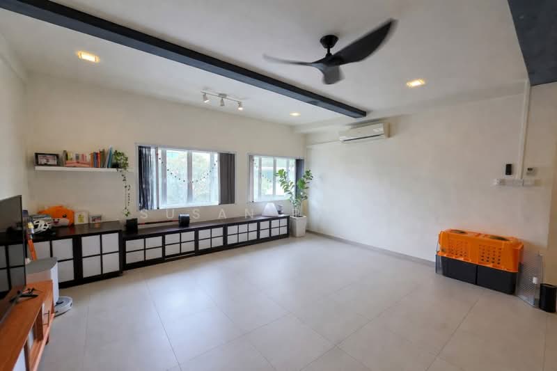 Larger Tiong Bahru HUGE Living, Nearby Tiong Bahru Road, 2 Bedrooms, 1,275 sqft, Conservation House For Rent, by Susan Prior, 500103819 - Living Room - PropertyGuru.com.sg