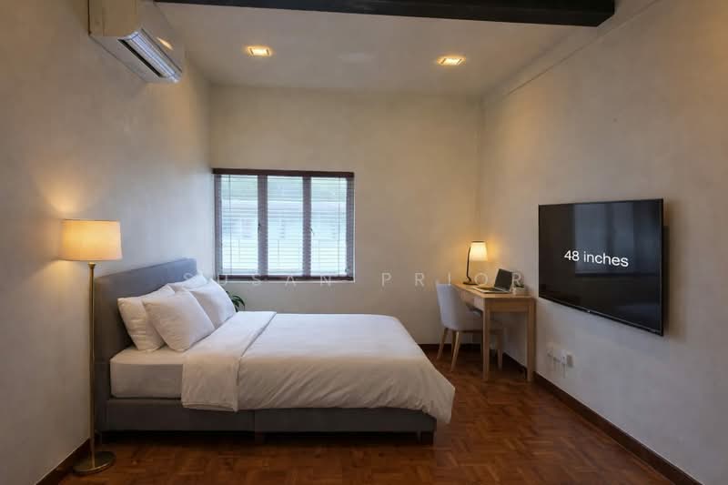 Larger Tiong Bahru HUGE Living, Nearby Tiong Bahru Road, 2 Bedrooms, 1,275 sqft, Conservation House For Rent, by Susan Prior, 500103819 - Bedroom - PropertyGuru.com.sg