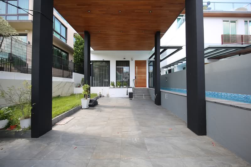 ⭐️ Modern Bungalow look-alike Semi-Detached in the ❤️ Heart of Greenleaf Vicinity!, Greenleaf Vicinity, 5 Bedrooms, 4,600 sqft, Semi-Detached House For Sale, by Bruce Lye, 500103820 - Exterior - PropertyGuru.com.sg