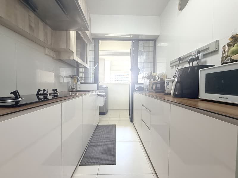 310A Punggol Walk, 310A Punggol Walk, 3 Bedrooms, 1,206 sqft, HDB Flat For Sale, by Nigel Tan, 500103825 - Kitchen - PropertyGuru.com.sg