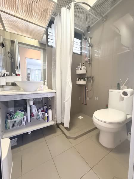310A Punggol Walk, 310A Punggol Walk, 3 Bedrooms, 1,206 sqft, HDB Flat For Sale, by Nigel Tan, 500103825 - Bathroom - PropertyGuru.com.sg