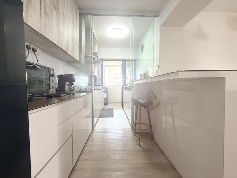 310A Punggol Walk, 310A Punggol Walk, 3 Bedrooms, 1,206 sqft, HDB Flat For Sale, by Nigel Tan, 500103825 - Kitchen - PropertyGuru.com.sg