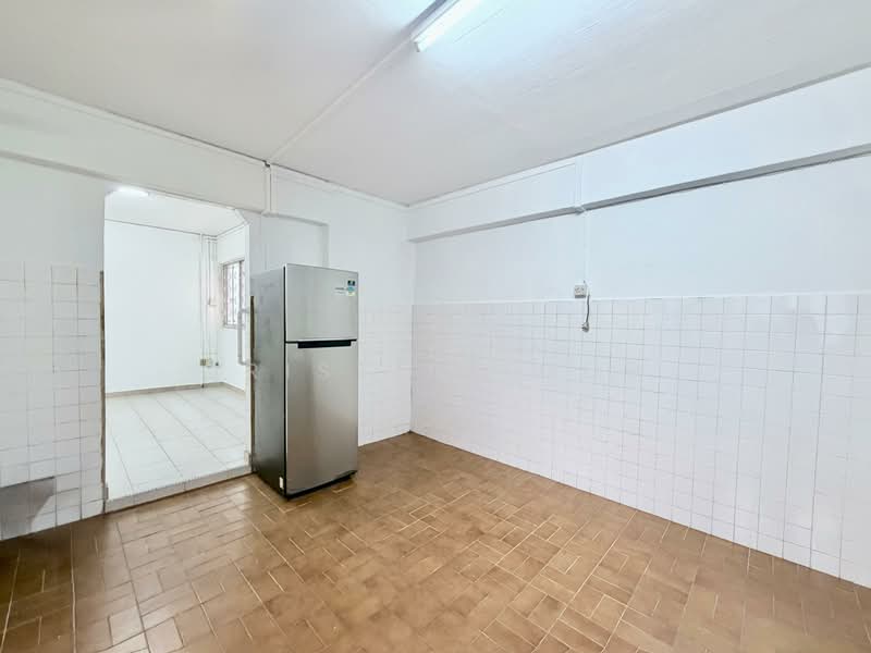 101 Potong Pasir Avenue 1, 101 Potong Pasir Avenue 1, 2 Bedrooms, 893 sqft, HDB Flat For Sale, by Qristine Goh, 500103836 - Interior - PropertyGuru.com.sg