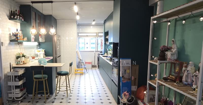 560 Pasir Ris Street 51, 560 Pasir Ris Street 51, 3 Bedrooms, 1,119 sqft, HDB Flat For Sale, by Angie Tan, 500103837 - Kitchen - PropertyGuru.com.sg