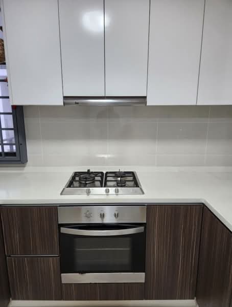 La Fiesta, Sengkang Square, 3 Bedrooms, 840 sqft, Condominium For Sale, by Ng Han Min, 500103850 - Kitchen - PropertyGuru.com.sg