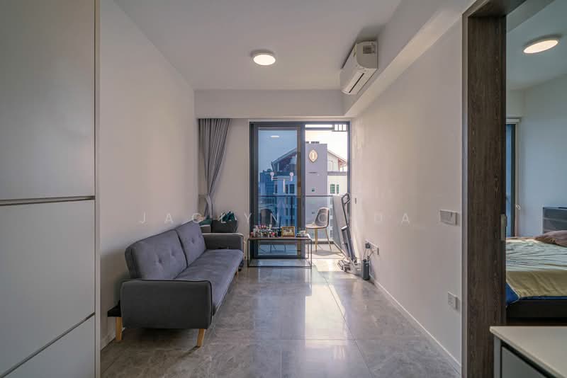 The M, 30 Middle Road, 1 Bedroom, 431 sqft, Condominium For Sale, by Jaclyn Chua, 500103854 - Living Room - PropertyGuru.com.sg