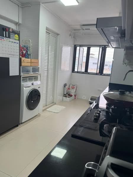 221 Yishun Street 21, 221 Yishun Street 21, Room Rental, 100 sqft, HDB Flat For Rent, by Ian Ho, 500103858 - Kitchen - PropertyGuru.com.sg