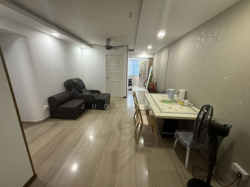 467 Jurong West Street 41, 467 Jurong West Street 41, Room Rental, 200 sqft, HDB Flat For Rent, by Judy Bai, 500103871 - Living Room - PropertyGuru.com.sg