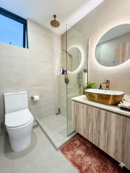 Regent Heights, 52 Bukit Batok East Avenue 5, 3 Bedrooms, 1,496 sqft, Condominium For Sale, by Nathan Wang, 500103878 - Bathroom - PropertyGuru.com.sg