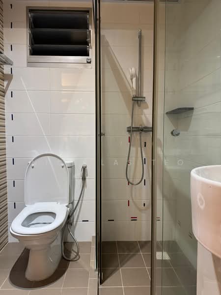 441A Bukit Batok West Avenue 8, 441A Bukit Batok West Avenue 8, Room Rental, 180 sqft, HDB Flat For Rent, by Nicholas Teo, 500103894 - Bathroom - PropertyGuru.com.sg