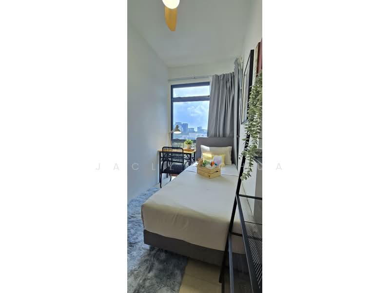 Blue Horizon, 21 West Coast Crescent, Room Rental, 80 sqft, Condominium For Rent, by Jaclyn Chua, 500103916 - Bedroom - PropertyGuru.com.sg