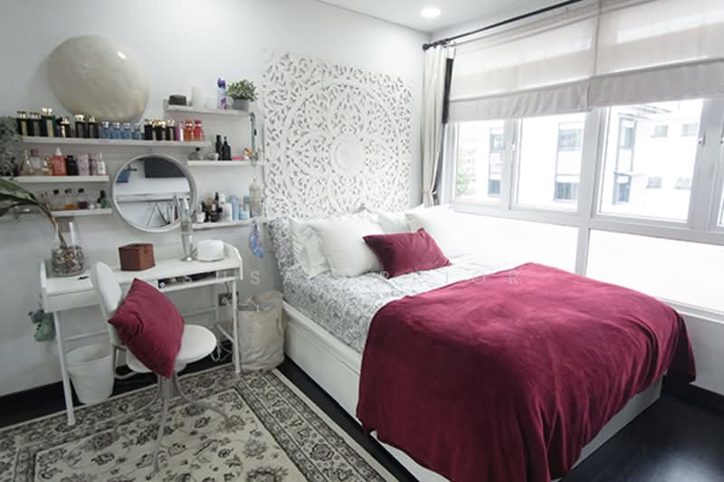 Scintillating Still Designer 3 Bed, , 3 Bedrooms, 1,215 sqft, Apartment For Sale, by Susan Prior, 500103918 - Bedroom - PropertyGuru.com.sg