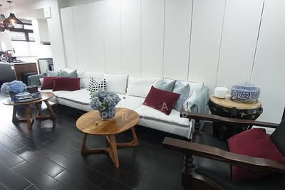 For Sale - Scintillating Still Designer 3 Bed