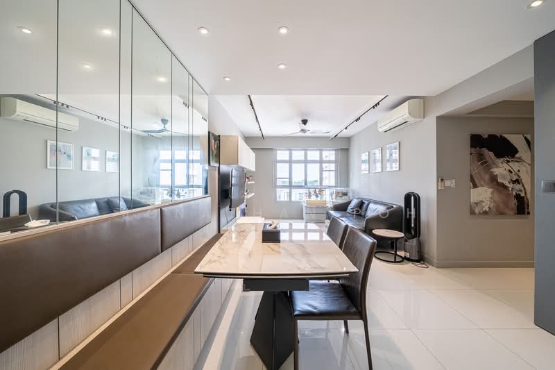 95C Henderson Road, 95C Henderson Road, 3 Bedrooms, 1,001 sqft, HDB Flat For Sale, by Jonathan Poh, 500103924 - Living Room - PropertyGuru.com.sg