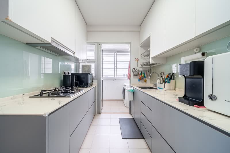 95C Henderson Road, 95C Henderson Road, 3 Bedrooms, 1,001 sqft, HDB Flat For Sale, by Jonathan Poh, 500103924 - Kitchen - PropertyGuru.com.sg