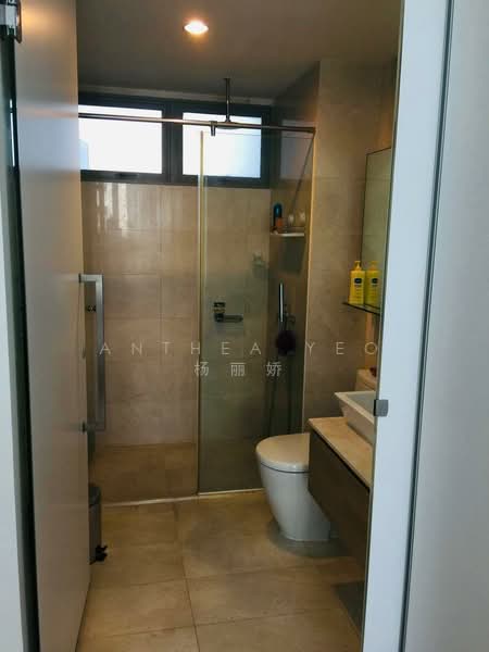 Centro Residences, 59 Ang Mo Kio Avenue 8, 2 Bedrooms, 818 sqft, Condominium For Sale, by Anthea Yeo 杨丽娇, 500103925 - Bathroom - PropertyGuru.com.sg