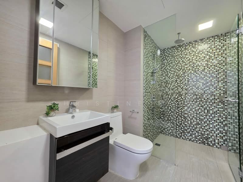 Sant Ritz, 1 Pheng Geck Avenue, 2 Bedrooms, 689 sqft, Condominium For Rent, by Christine Teo, 500103931 - Bathroom - PropertyGuru.com.sg