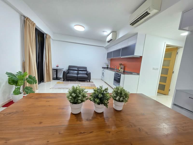 Sant Ritz, 1 Pheng Geck Avenue, 2 Bedrooms, 689 sqft, Condominium For Rent, by Christine Teo, 500103931 - Living Room - PropertyGuru.com.sg