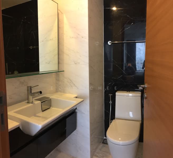 Centro Residences, 59 Ang Mo Kio Avenue 8, 3 Bedrooms, 1,733 sqft, Condominium For Sale, by Eddy Chee, 500103948 - Bathroom - PropertyGuru.com.sg