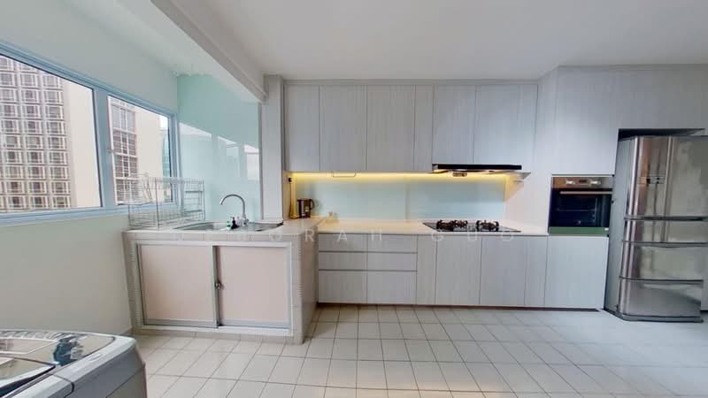 232 Bain Street, 232 Bain Street, 3 Bedrooms, 883 sqft, HDB Flat For Rent, by Deborah Guo, 500103953 - Kitchen - PropertyGuru.com.sg