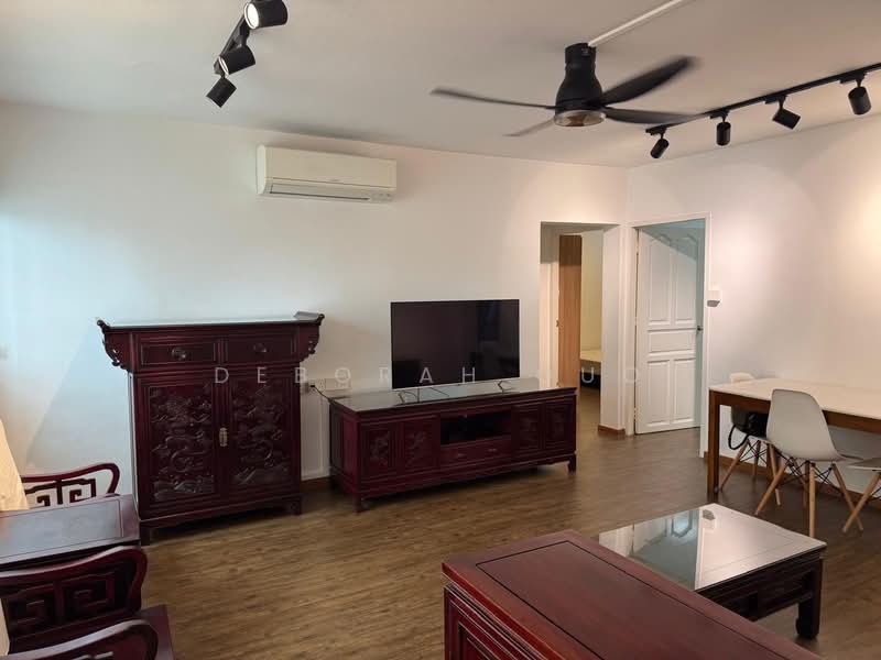 232 Bain Street, 232 Bain Street, 3 Bedrooms, 883 sqft, HDB Flat For Rent, by Deborah Guo, 500103953 - Living Room - PropertyGuru.com.sg