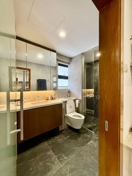 Gentle Villas, Gentle Drive, 5 Bedrooms, 3,959 sqft, Semi-Detached House For Sale, by Jameson Ooi, 500103959 - Bathroom - PropertyGuru.com.sg