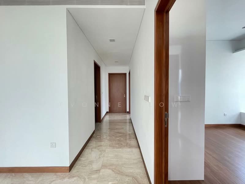 Skyline @ Orchard Boulevard, 23 Angullia Park, 3 Bedrooms, 2,067 sqft, Condominium For Sale, by Evonne Seow, 500103981 - Corridor - PropertyGuru.com.sg