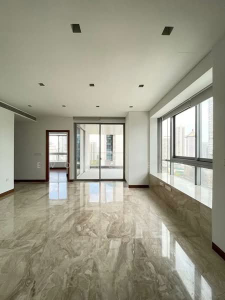 Skyline @ Orchard Boulevard, 23 Angullia Park, 3 Bedrooms, 2,067 sqft, Condominium For Sale, by Evonne Seow, 500103981 - Living Room - PropertyGuru.com.sg