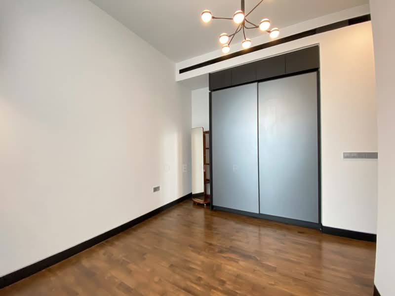 Martin Modern, 8 Martin Place, 3 Bedrooms, 1,087 sqft, Apartment For Sale, by Jayden Peh, 500103986 - Master Bedroom - PropertyGuru.com.sg