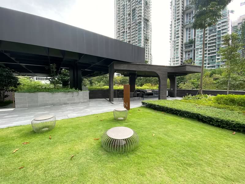 Martin Modern, 8 Martin Place, 3 Bedrooms, 1,087 sqft, Apartment For Sale, by Jayden Peh, 500103986 - Lawn - PropertyGuru.com.sg