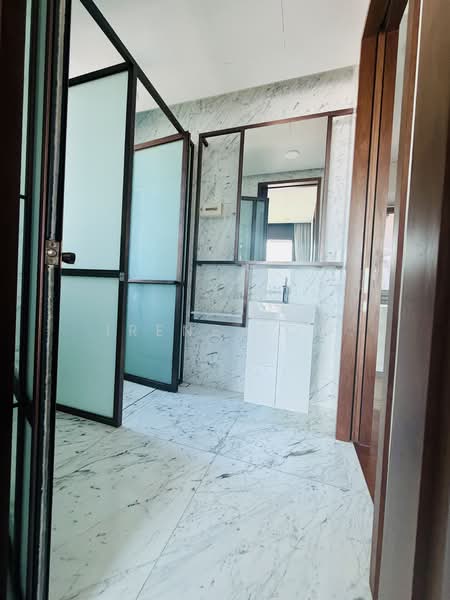 8 Hullet, 8 Hullet Road, 2 Bedrooms, 667 sqft, Condominium For Rent, by Irene Tow, 500103992 - Bathroom - PropertyGuru.com.sg