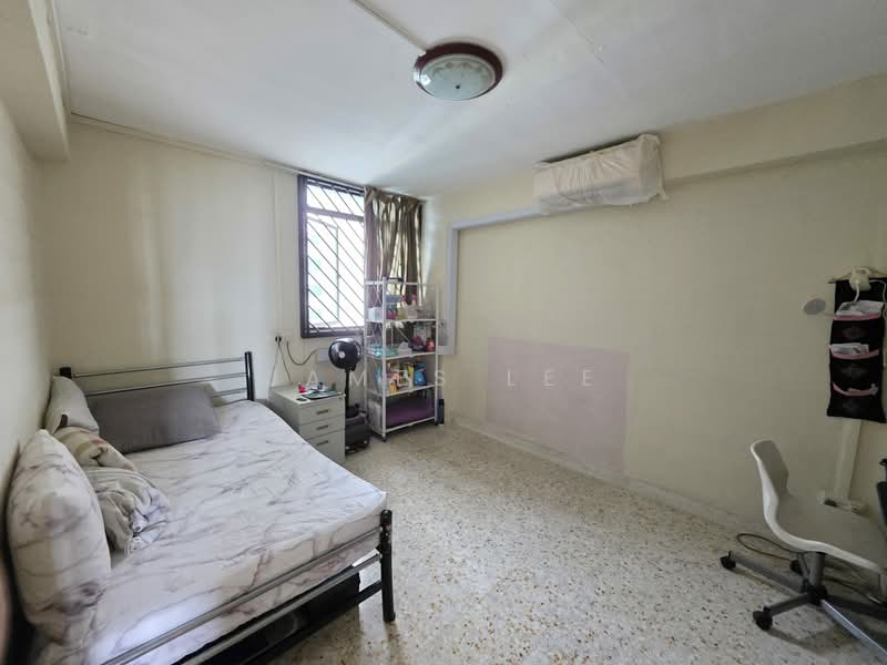 502 Bedok North Street 3, 502 Bedok North Street 3, 2 Bedrooms, 635 sqft, HDB Flat For Sale, by James Lee, 500104016 - Bedroom - PropertyGuru.com.sg