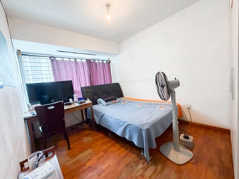 168D Simei Lane, 168D Simei Lane, 3 Bedrooms, 1,195 sqft, HDB Flat For Sale, by Siok Xue Qian, 500104017 - Bedroom - PropertyGuru.com.sg