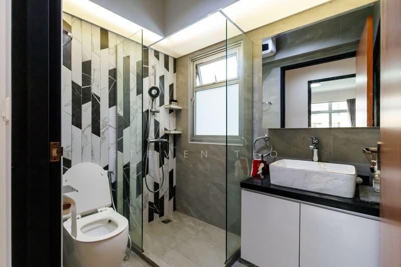 440D Bukit Batok West Avenue 8, 440D Bukit Batok West Avenue 8, 3 Bedrooms, 1,205 sqft, HDB Flat For Sale, by Steven Teo, 500104021 - Bathroom - PropertyGuru.com.sg