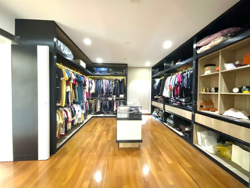 Huge Land, Wide Frontage Lifestyle Bungalow in Prime Mountbatten, , 7 Bedrooms, 18,000 sqft, Bungalow House For Sale, by YAN GOH, 500104030 - Interior - PropertyGuru.com.sg