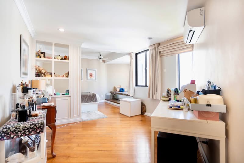 Balmoral Tower, 27 Balmoral Road, 6 Bedrooms, 5,005 sqft, Condominium For Sale, by Richard Jany, 500104031 - Bedroom - PropertyGuru.com.sg