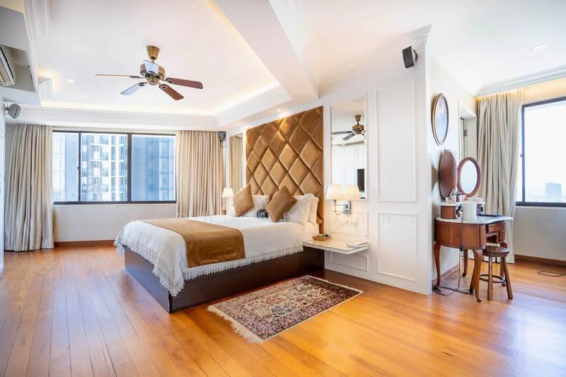 Balmoral Tower, 27 Balmoral Road, Tanglin / Holland / Bukit Timah, 6 Bedrooms, 5,005 sqft, Condominium For Sale, by Richard Jany, 500104031 - Big Master Bedroom - PropertyGuru.com.sg