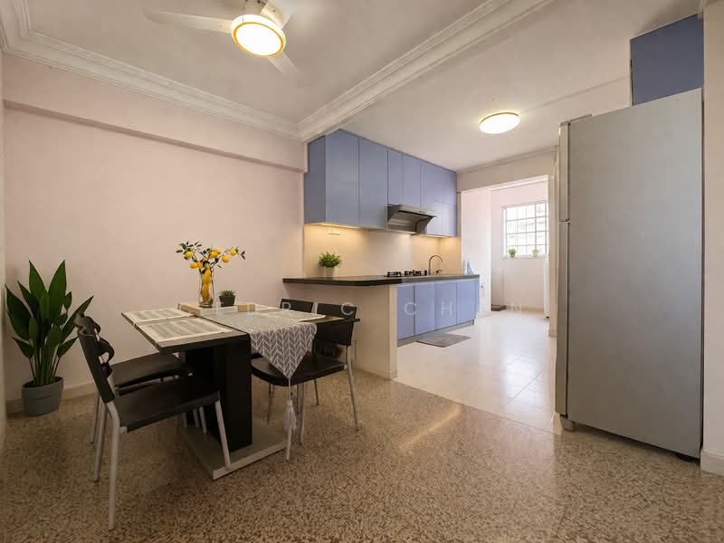 423 Hougang Avenue 6, 423 Hougang Avenue 6, 3 Bedrooms, 1,130 sqft, HDB Flat For Sale, by Cedric Chan, 500104042 - Kitchen - PropertyGuru.com.sg