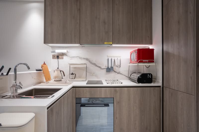 Leedon Green, 32 Leedon Heights, 1 Bedroom, 538 sqft, Condominium For Sale, by Cyril Tuzemen, 500104061 - Kitchen - PropertyGuru.com.sg