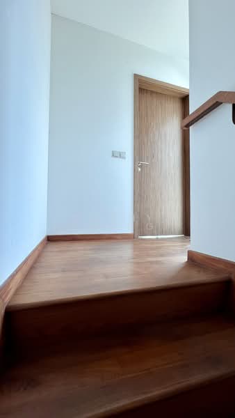 Parc Rosewood, 81 Rosewood Drive, 2 Bedrooms, 1,270 sqft, Condominium For Sale, by Danny Chong, 500104064 - Interior - PropertyGuru.com.sg