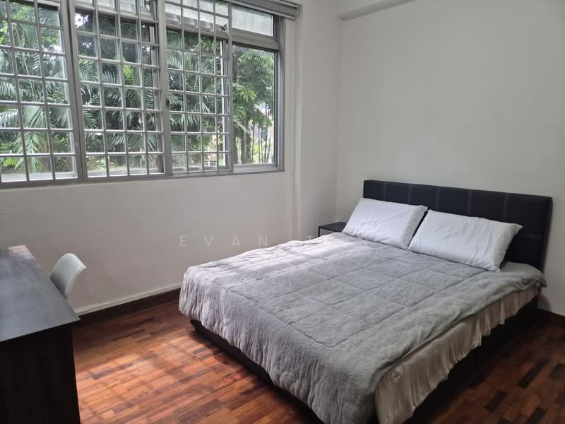 Kum Hing Court, 28 Tomlinson Road, Room Rental, 180 sqft, Apartment For Rent, by Evan Tan, 500104091 - Bedroom - PropertyGuru.com.sg