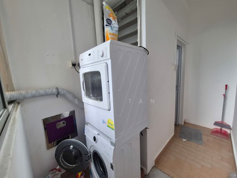 Kum Hing Court, 28 Tomlinson Road, Room Rental, 180 sqft, Apartment For Rent, by Evan Tan, 500104091 - Interior - PropertyGuru.com.sg