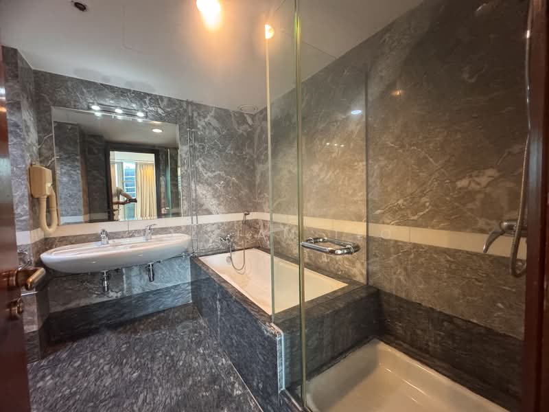 Riverside 48, 48 Robertson Quay, 1 Bedroom, 1,055 sqft, Apartment For Rent, by William Teo, 500104092 - Bathroom - PropertyGuru.com.sg
