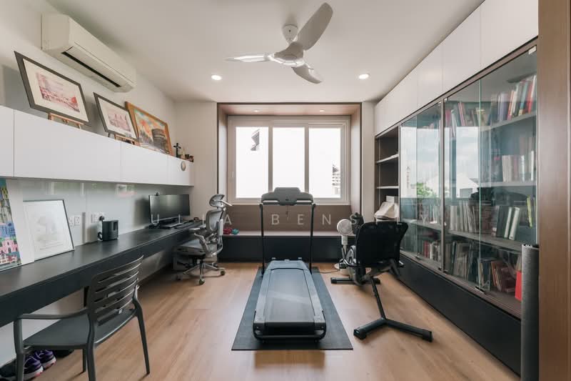 Thomson Garden Estate, Jalan Rabu, 6 Bedrooms, 5,635 sqft, Semi-Detached House For Sale, by Julia Bensily, 500104096 - Study - PropertyGuru.com.sg