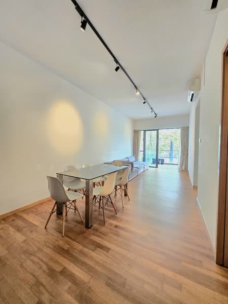 The Pier at Robertson, 80 Mohamed Sultan Road, 2 Bedrooms, 1,055 sqft, Apartment For Sale, by Ferlicia Lim, 500104098 - Living Room - PropertyGuru.com.sg