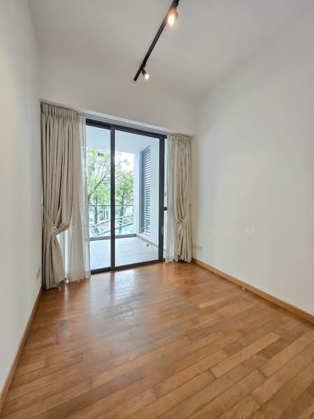 The Pier at Robertson, 80 Mohamed Sultan Road, 2 Bedrooms, 1,055 sqft, Apartment For Sale, by Ferlicia Lim, 500104098 - Commom bedroom  - PropertyGuru.com.sg