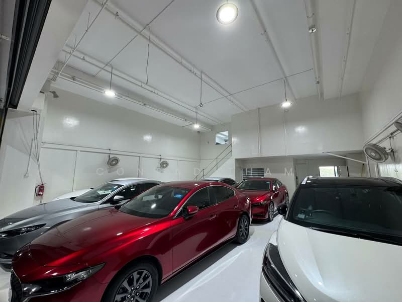 Carros Centre, 60 JALAN LAM HUAT, 1,690 sqft, Factory / Workshop (B2) For Sale, by Conrad Tham, 500104111 - Car Park - CommercialGuru.com.sg
