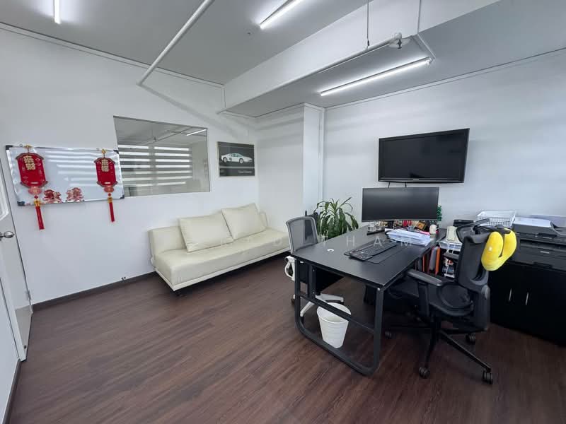 Carros Centre, 60 JALAN LAM HUAT, 1,690 sqft, Factory / Workshop (B2) For Sale, by Conrad Tham, 500104111 - Interior - CommercialGuru.com.sg