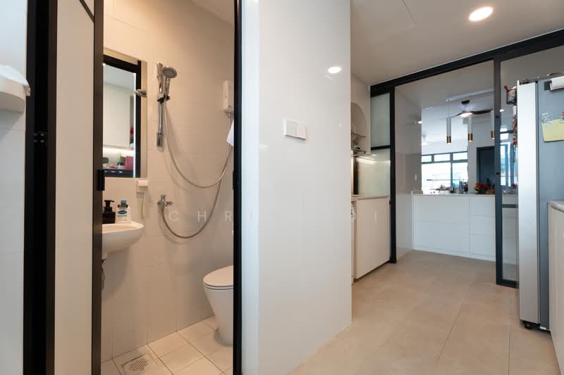 East Palm, 1 Palm Road, 3 Bedrooms, 1,195 sqft, Condominium For Sale, by Chris Ooi, 500104112 - Bathroom - PropertyGuru.com.sg